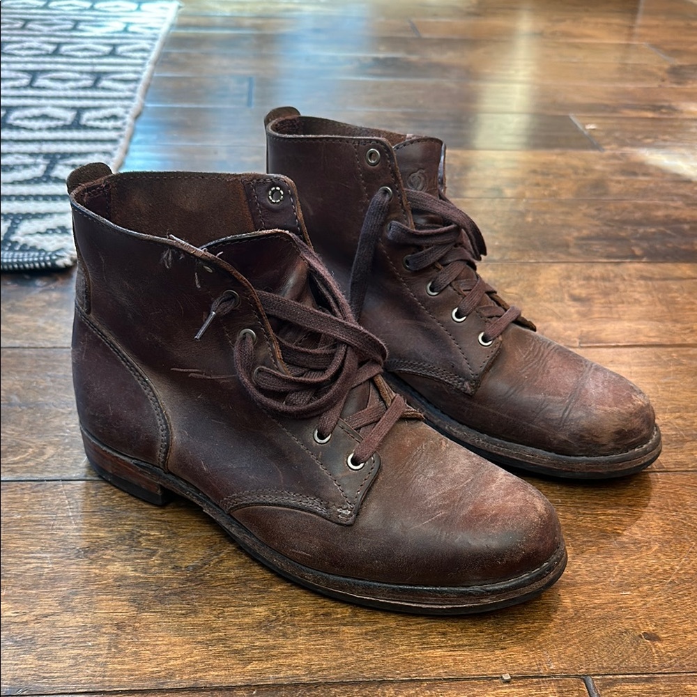 Danner Williams 6” Distressed Brown Leather Boots 7.5M